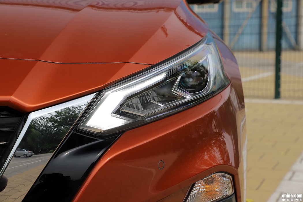 天籁  2019款 2.0T XV AD1 智尊领航 外观