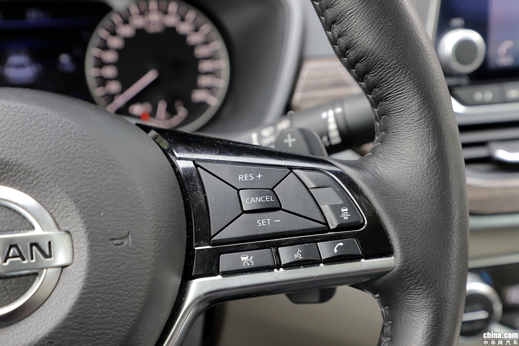 天籁  2019款 2.0T XV AD1 智尊领航 内饰