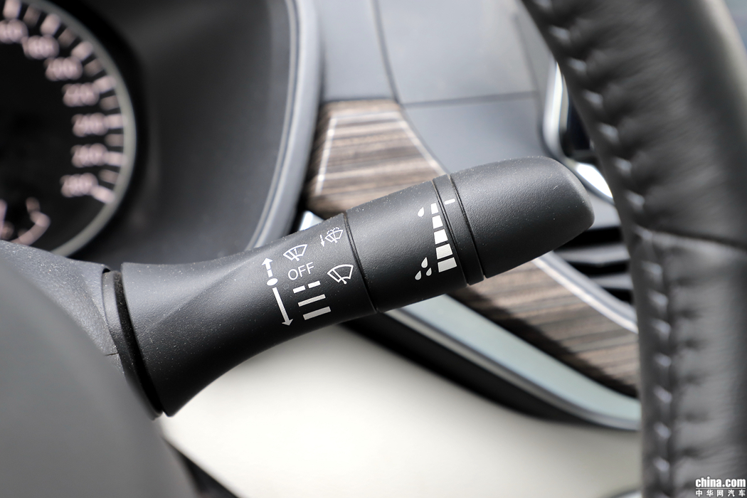 天籁  2019款 2.0T XV AD1 智尊领航 内饰