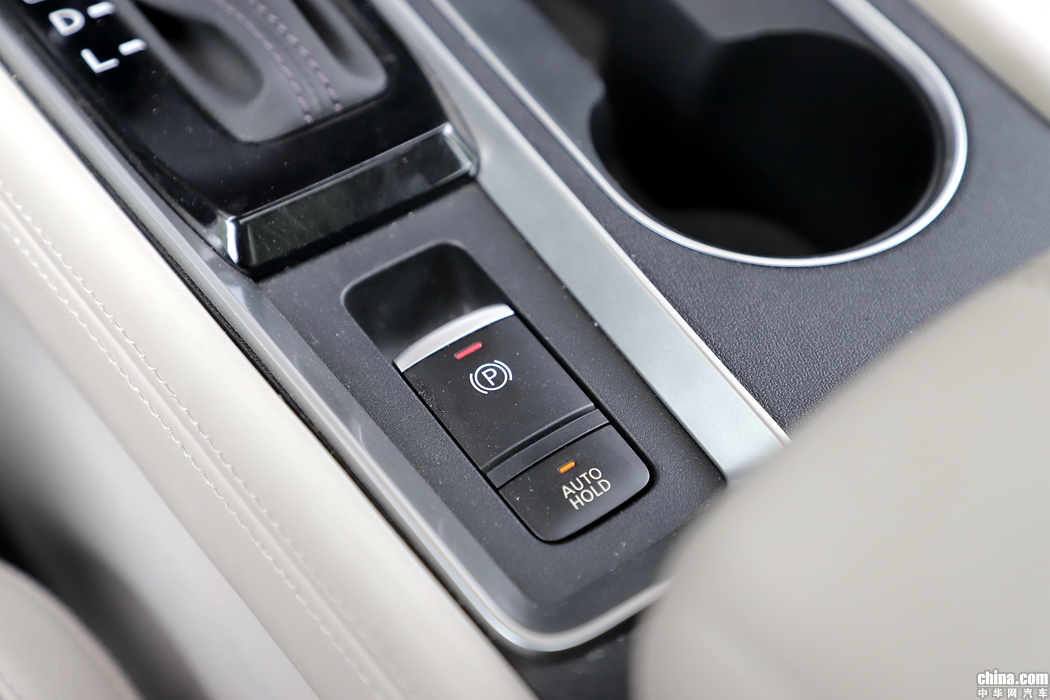 天籁  2019款 2.0T XV AD1 智尊领航 内饰