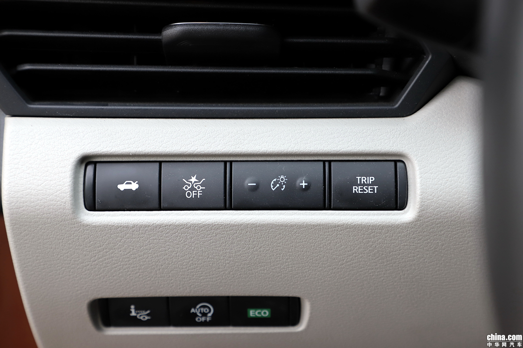 天籁  2019款 2.0T XV AD1 智尊领航 内饰