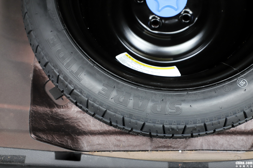 天籁  2019款 2.0T XV AD1 智尊领航 空间