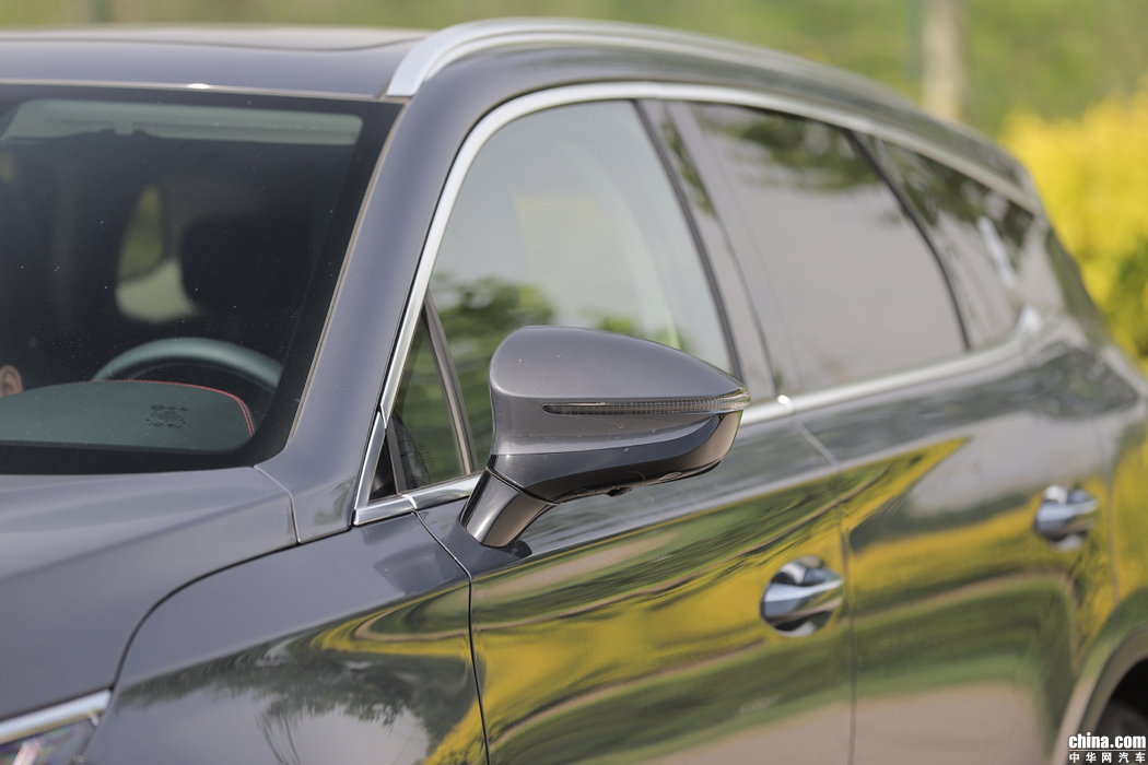 唐新能源 2018款 2.0T 全时四驱智联创世 7座 外观