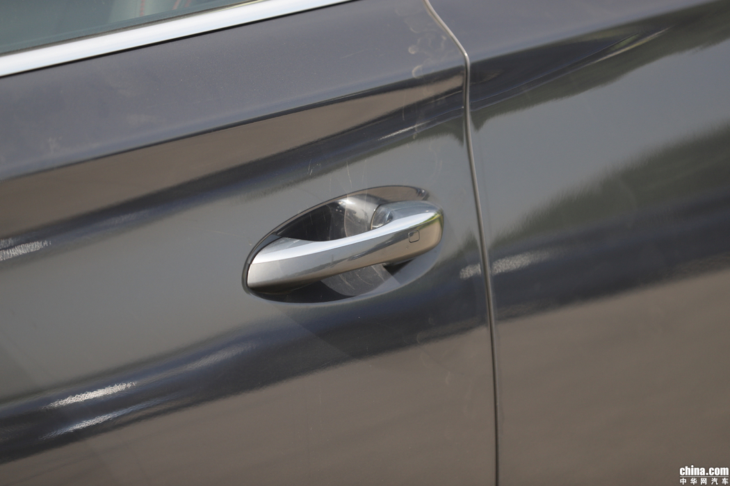 唐新能源 2018款 2.0T 全时四驱智联创世 7座 外观