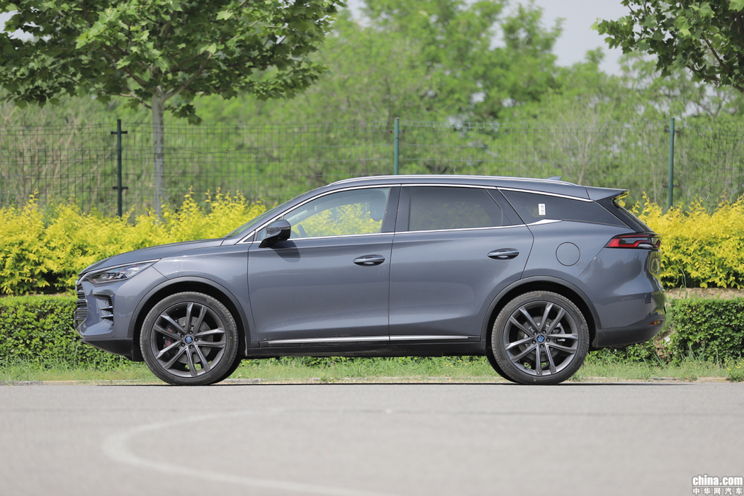 唐新能源 2018款 2.0T 全时四驱智联创世 7座 外观