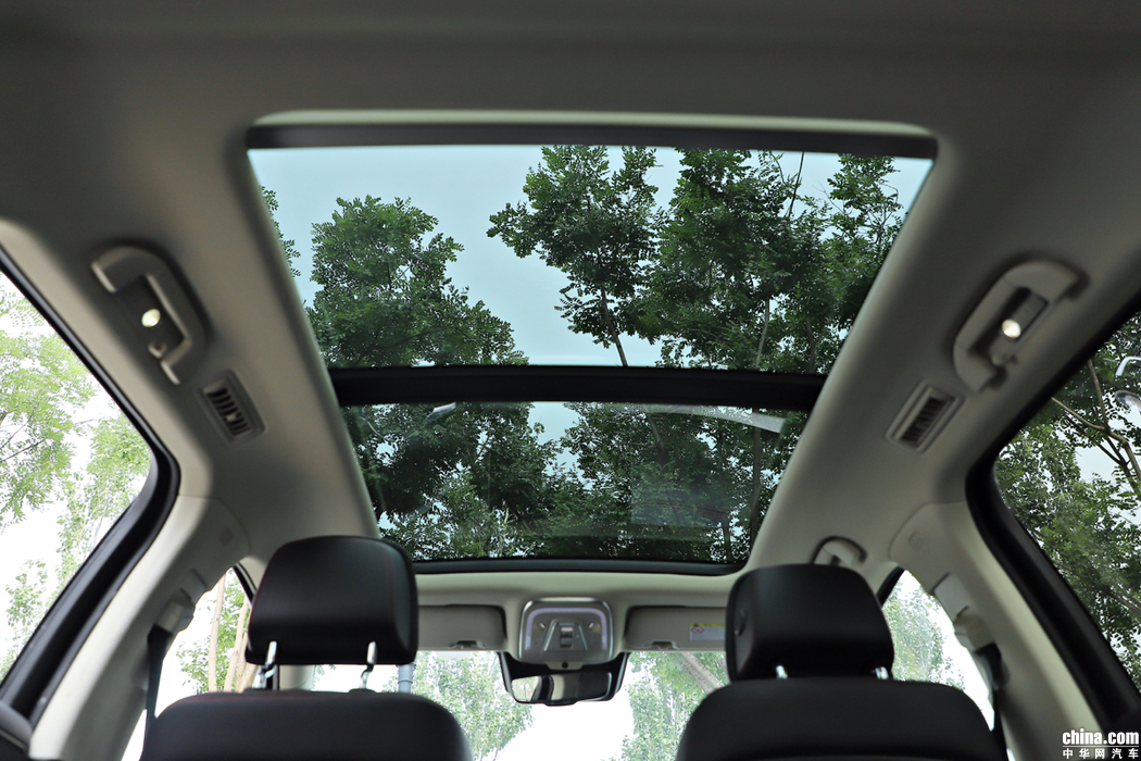 唐新能源 2018款 2.0T 全时四驱智联创世 7座 内饰