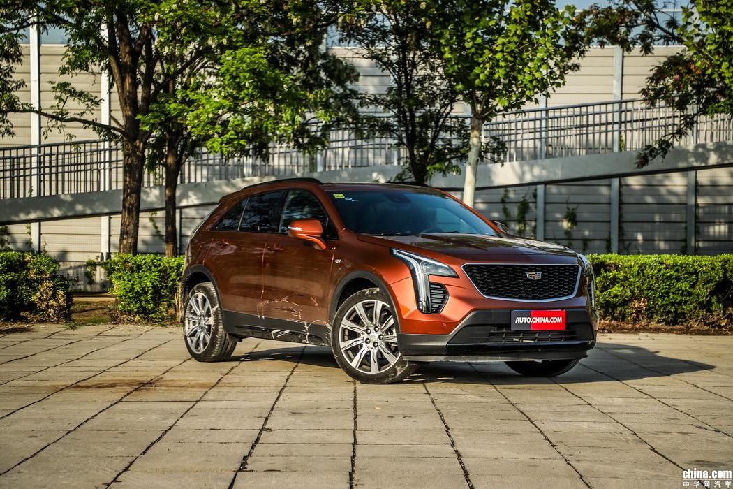 凯迪拉克XT4 2018款 28T 四驱铂金运动 外观