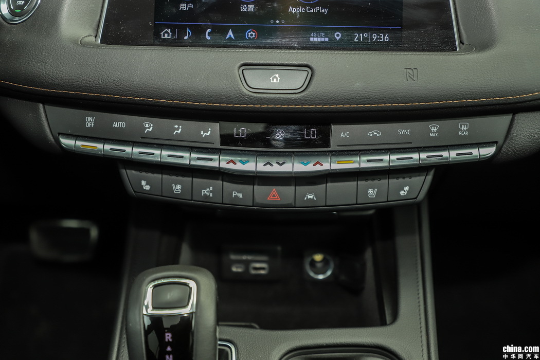 凯迪拉克XT4 2018款 28T 四驱铂金运动 内饰