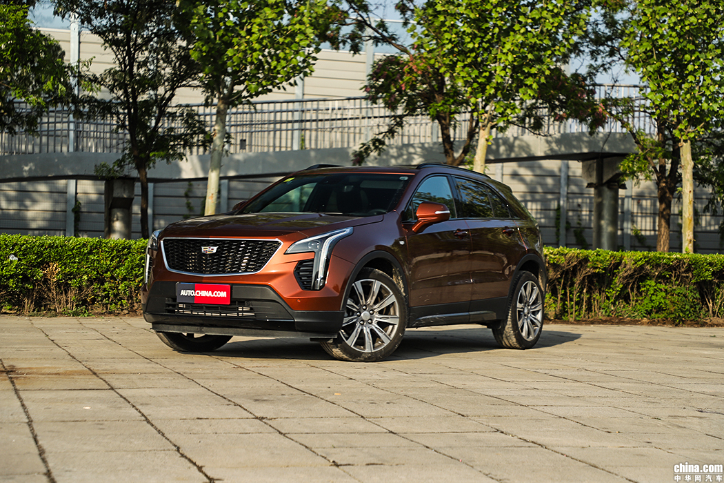 凯迪拉克XT4 2018款 28T 四驱铂金运动 外观