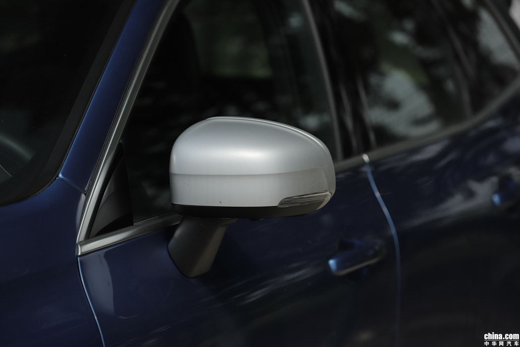 沃尔沃XC60 2019款 T5 四驱智雅运动 外观