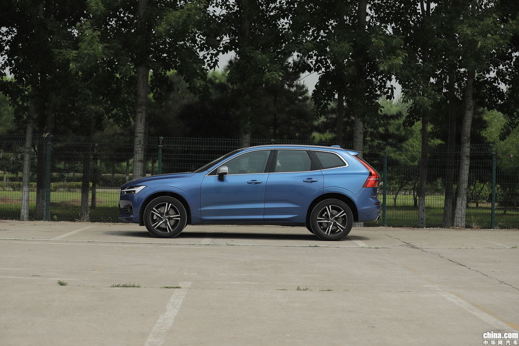 沃尔沃XC60 2019款 T5 四驱智雅运动 外观