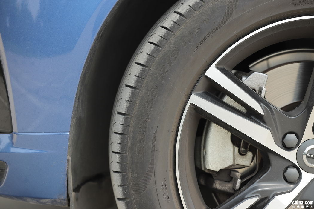 沃尔沃XC60 2019款 T5 四驱智雅运动 外观