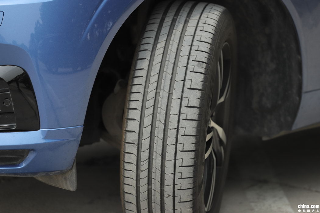 沃尔沃XC60 2019款 T5 四驱智雅运动 外观