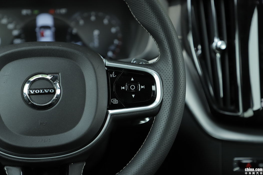 沃尔沃XC60 2019款 T5 四驱智雅运动 内饰