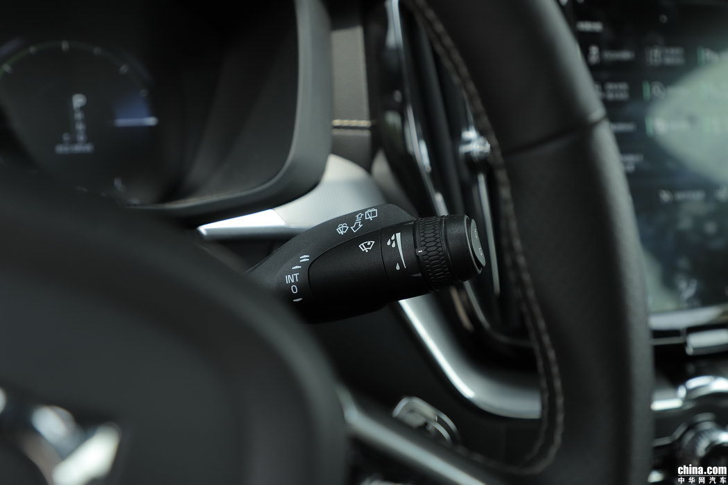 沃尔沃XC60 2019款 T5 四驱智雅运动 内饰