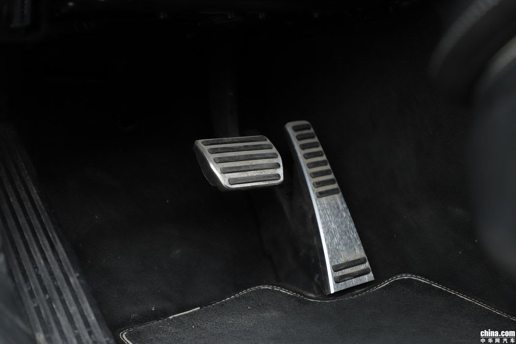 沃尔沃XC60 2019款 T5 四驱智雅运动 内饰