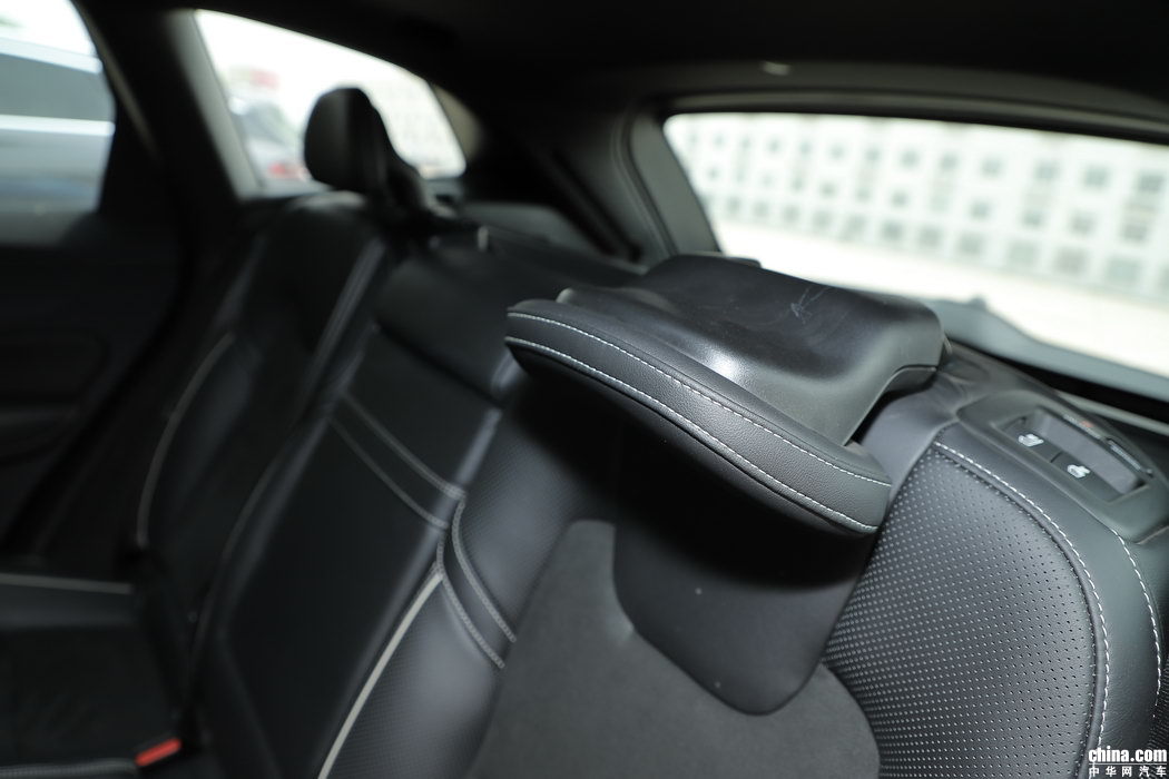 沃尔沃XC60 2019款 T5 四驱智雅运动 空间