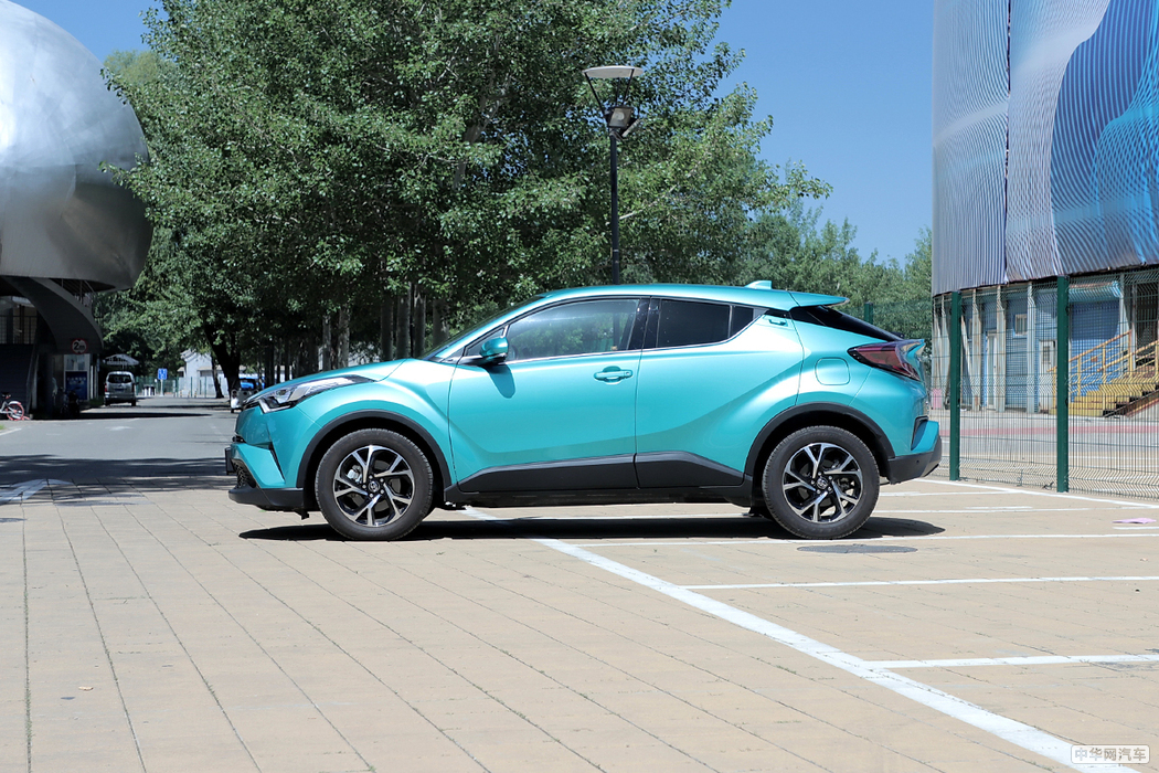 丰田C-HR 2018款 2.0L  外观