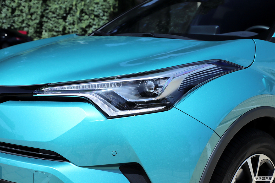 丰田C-HR 2018款 2.0L  外观