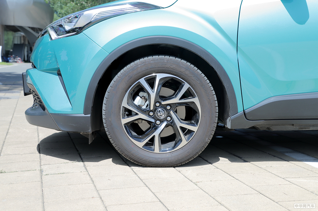 丰田C-HR 2018款 2.0L  外观