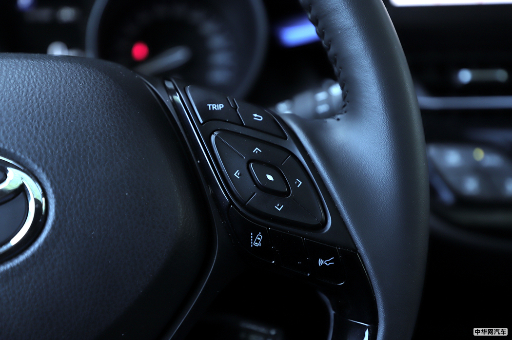 丰田C-HR 2018款 2.0L  内饰