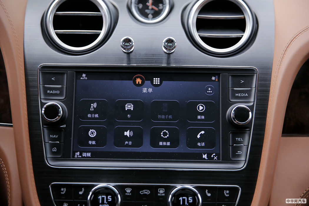 添越  2017款 6.0T  内饰