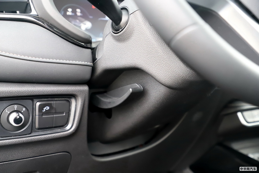 江淮iEVS4 2019款 豪华智联型 内饰