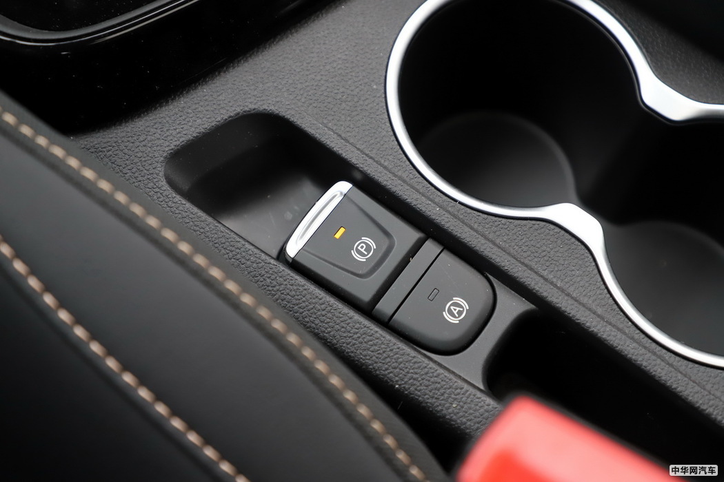 江淮iEVS4 2019款 豪华智联型 内饰