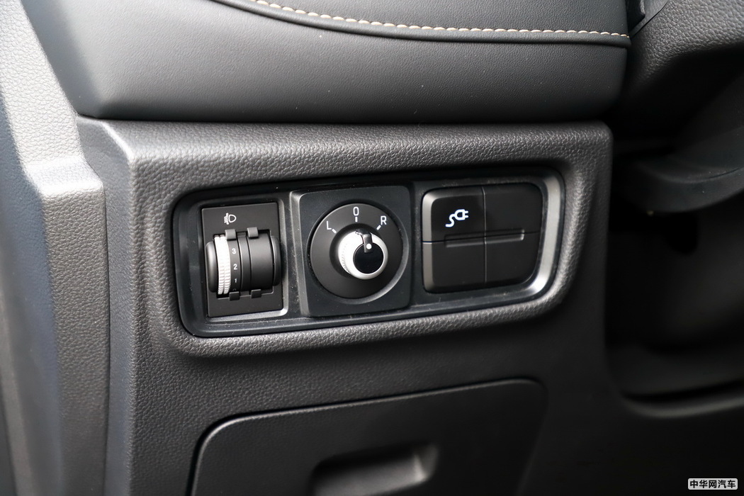 江淮iEVS4 2019款 豪华智联型 内饰