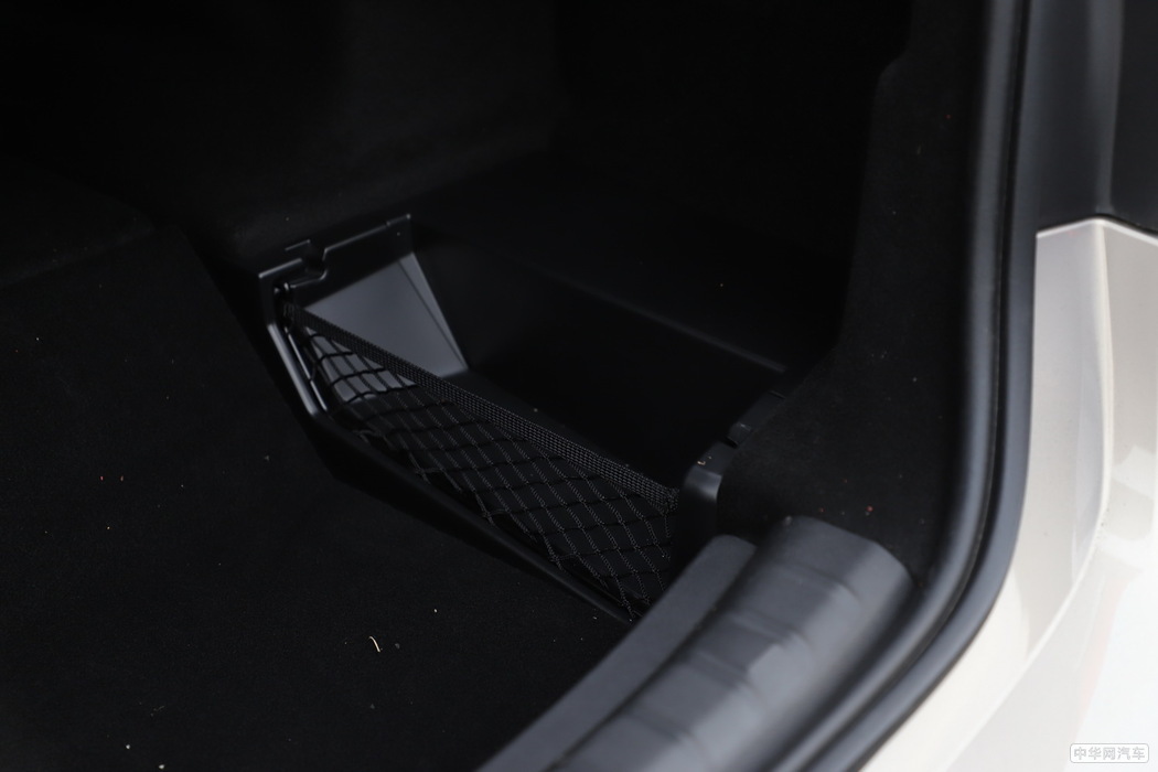 宝马5系新能源 2019款 530Le 先锋版 空间