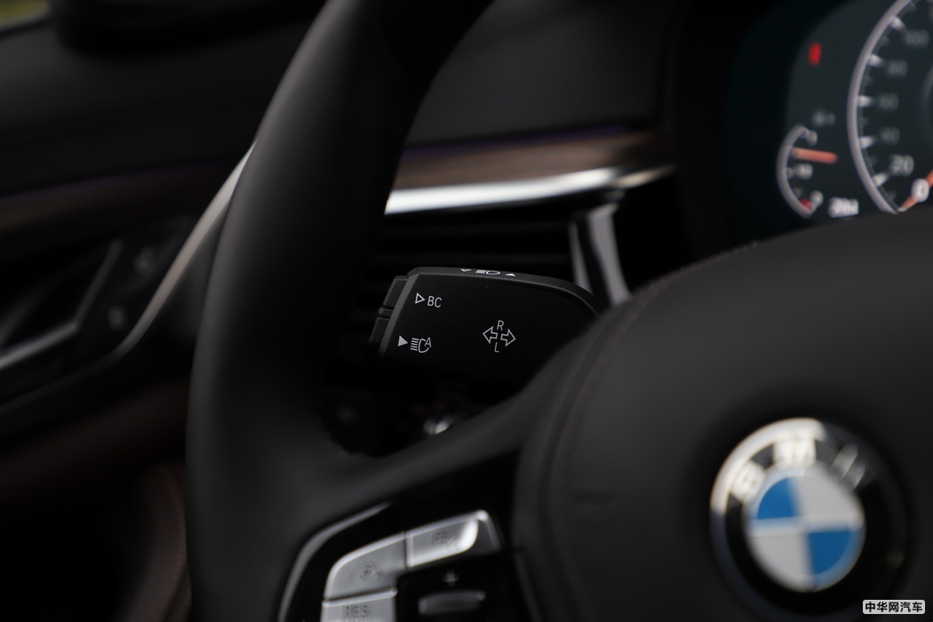 宝马5系新能源 2019款 530Le 先锋版 内饰