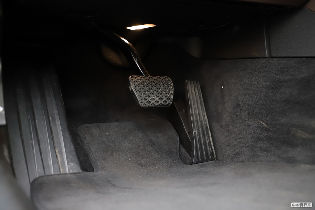 宝马5系新能源 2019款 530Le 先锋版 内饰