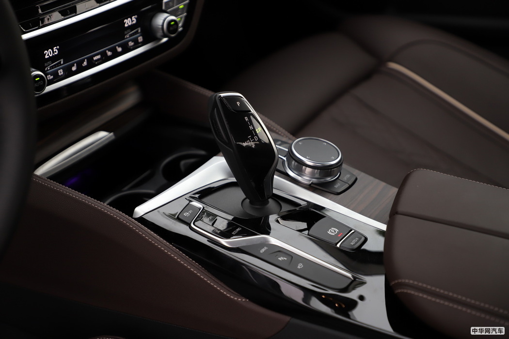 宝马5系新能源 2019款 530Le 先锋版 内饰