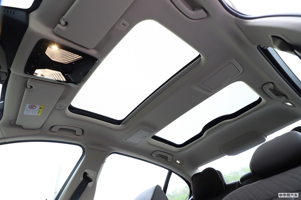 宝马5系新能源 2019款 530Le 先锋版 内饰