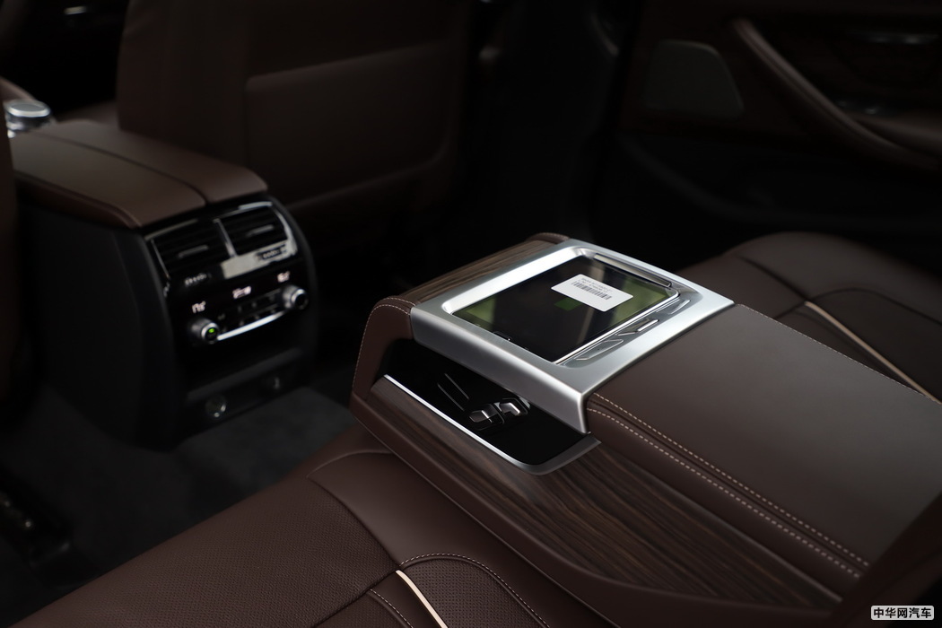 宝马5系新能源 2019款 530Le 先锋版 空间