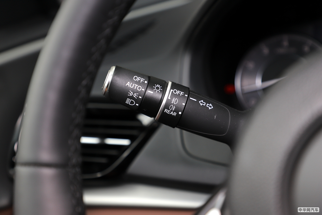 RDX 2019款 2.0T 钻享SH-AWD 内饰