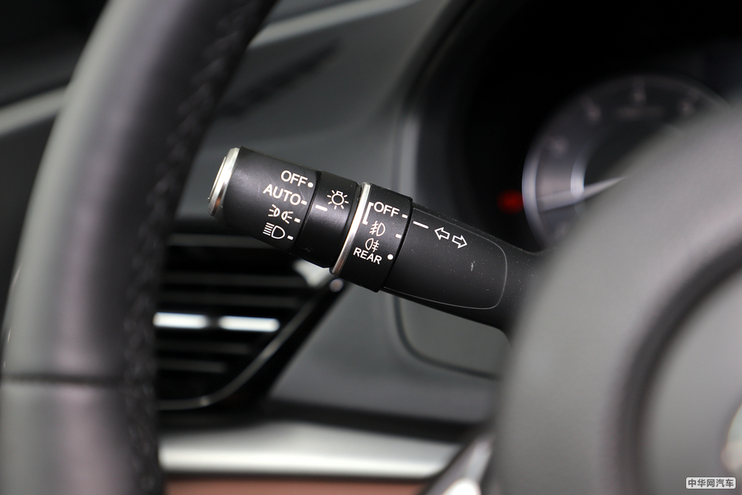 RDX 2019款 2.0T 钻享SH-AWD 内饰