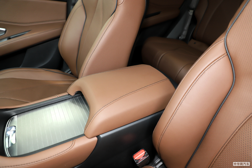 RDX 2019款 2.0T 钻享SH-AWD 内饰