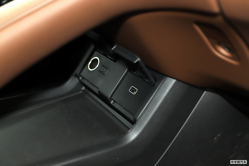 RDX 2019款 2.0T 钻享SH-AWD 内饰