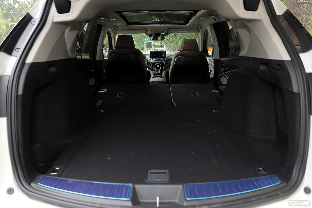 RDX 2019款 2.0T 钻享SH-AWD 空间
