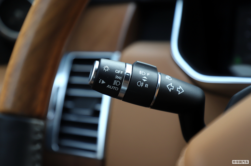 揽胜  2018款 5.0 V8 SC AB 尊崇创世加长 内饰