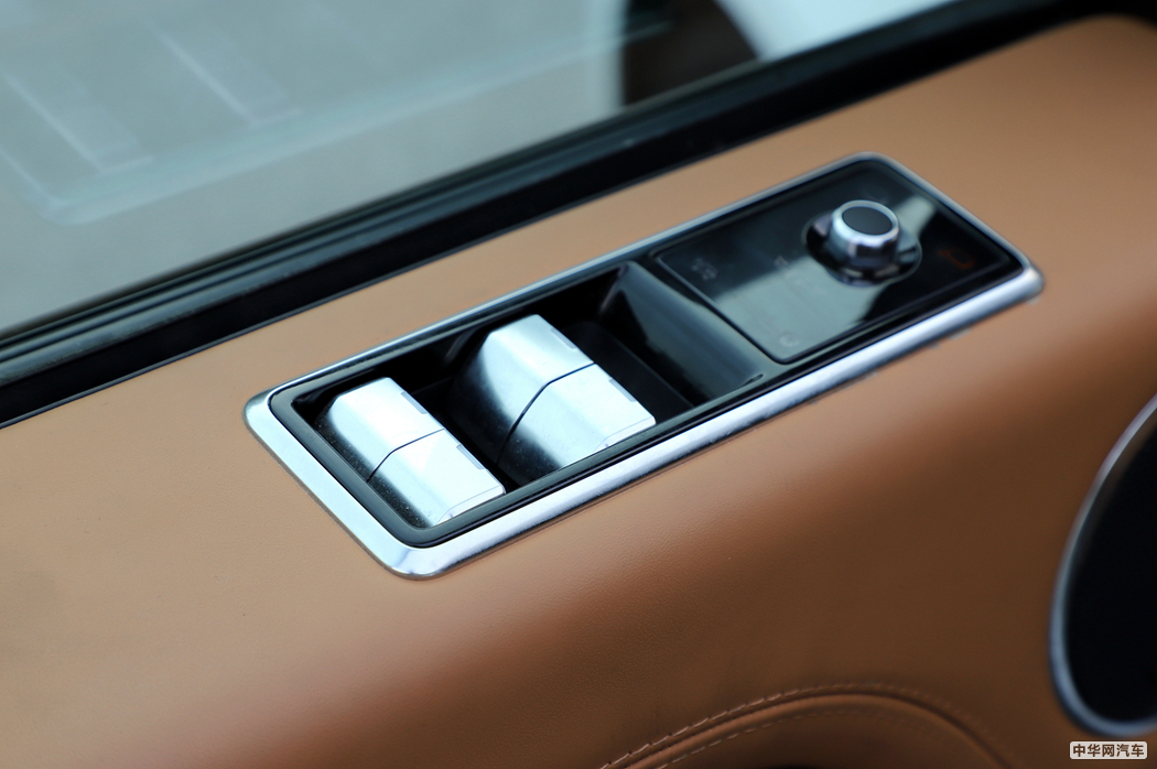 揽胜  2018款 5.0 V8 SC AB 尊崇创世加长 内饰