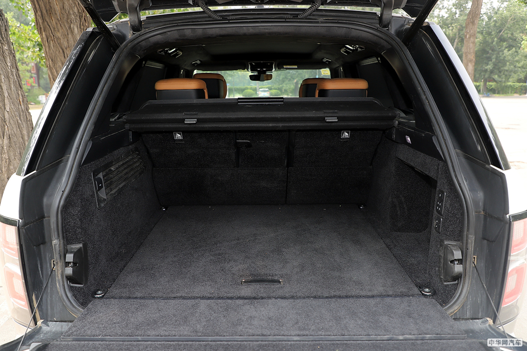 揽胜  2018款 5.0 V8 SC AB 尊崇创世加长 空间