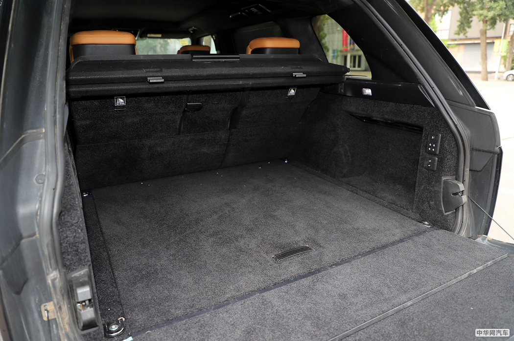 揽胜  2018款 5.0 V8 SC AB 尊崇创世加长 其他