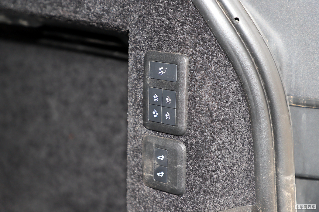 揽胜  2018款 5.0 V8 SC AB 尊崇创世加长 其他