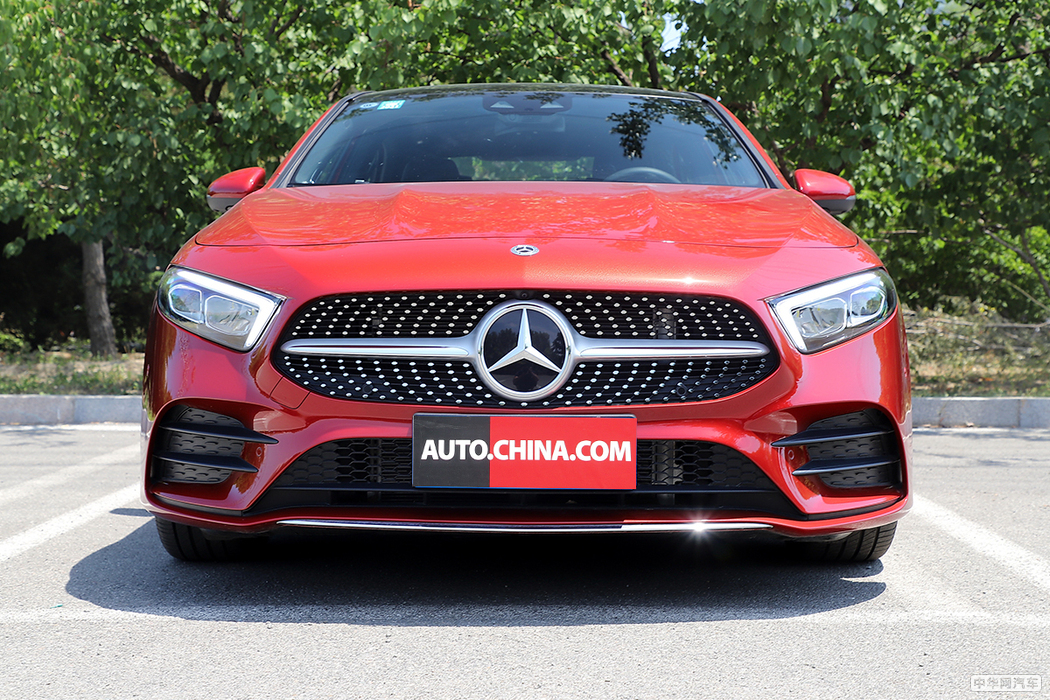 奔驰A级 2019款 A 200 L 运动轿车 外观