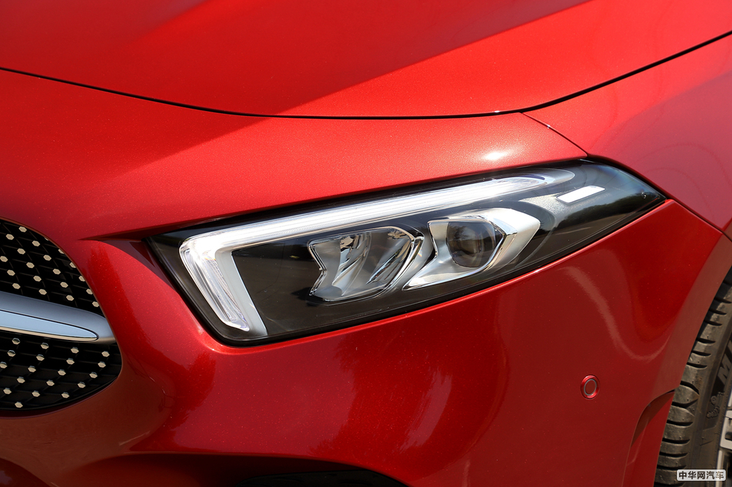 奔驰A级 2019款 A 200 L 运动轿车 外观