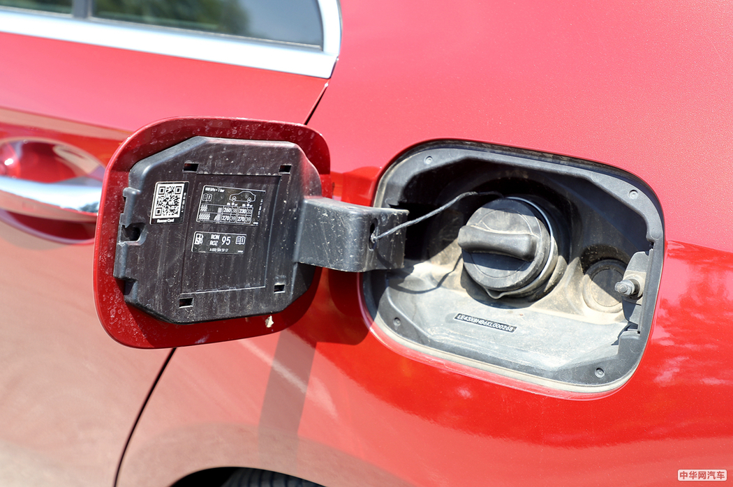 奔驰A级 2019款 A 200 L 运动轿车 外观