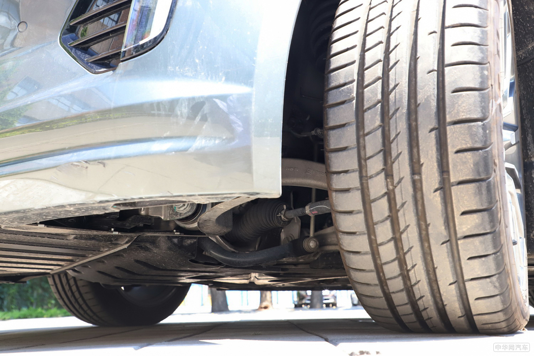 凯迪拉克CT6 2019款 28T 领先运动型 外观