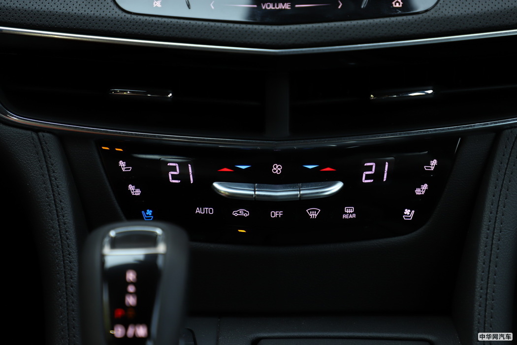 凯迪拉克CT6 2019款 28T 领先运动型 内饰